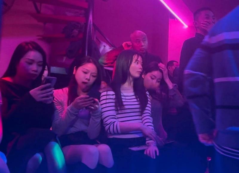 重庆 观音桥金岗莎莎舞，第一次